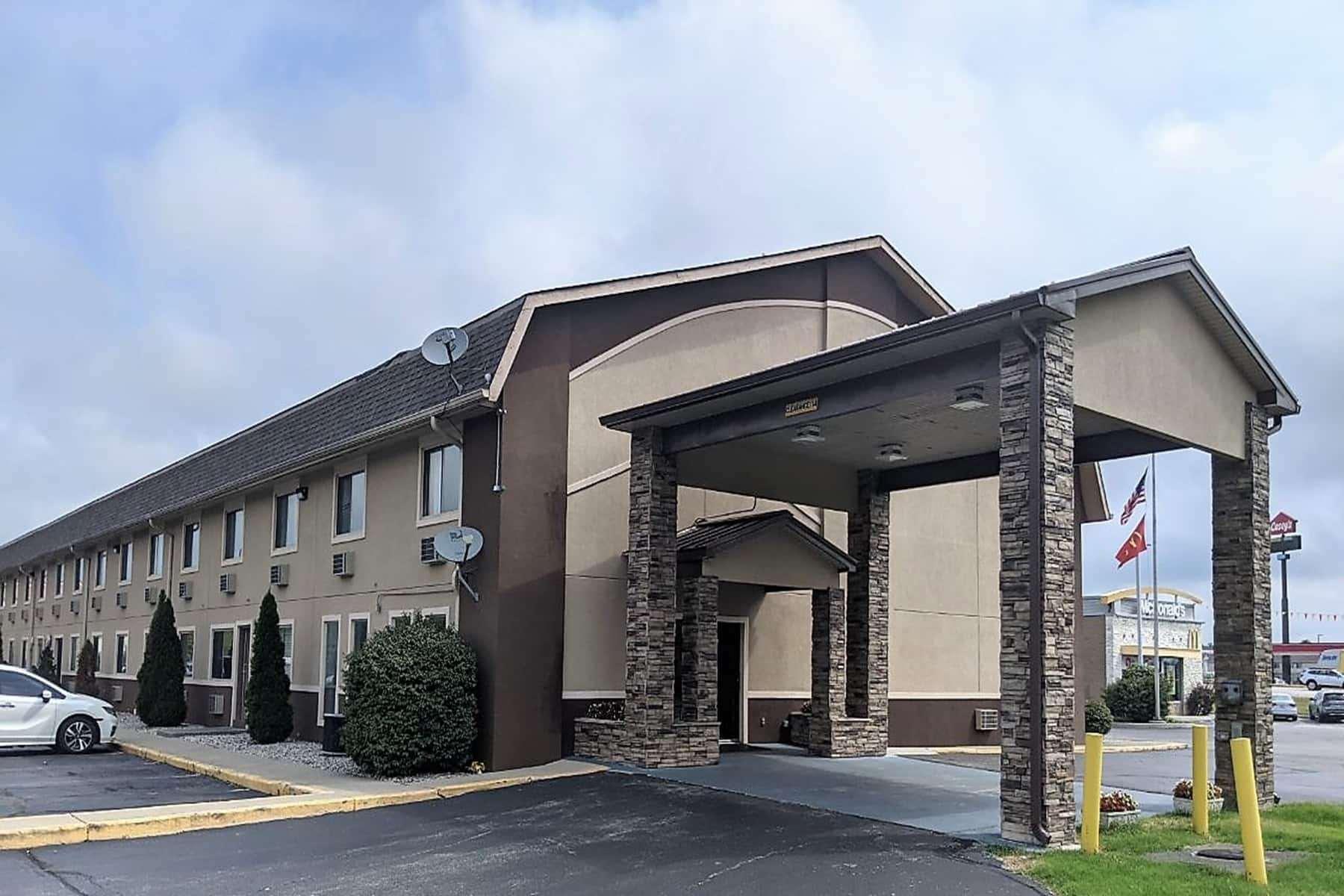 Super 8 By Wyndham Shelbyville Exterior foto